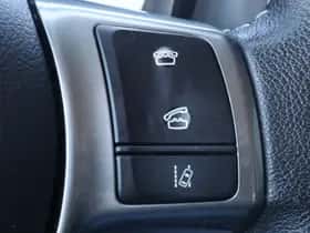 Toyota Yaris (2016) thumbnail 24