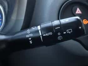 Toyota Yaris (2016) thumbnail 25