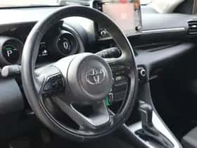 Toyota Yaris (2023) thumbnail 6
