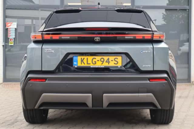 Toyota C-HR+ (2026) thumbnail 5