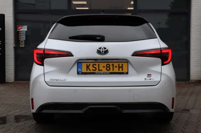 Toyota Corolla (2025) thumbnail 5