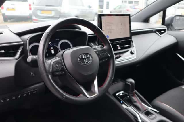 Toyota Corolla (2025) thumbnail 6