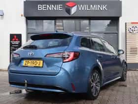 Toyota Corolla (2019) thumbnail 2