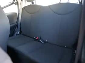 Toyota Aygo (2018) thumbnail 13