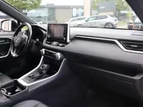 Toyota RAV4 (2019) thumbnail 17
