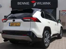 Toyota RAV4 (2019) thumbnail 5