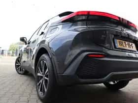 Toyota C-HR (2025) thumbnail 42