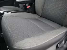 Toyota Yaris Cross (2024) thumbnail 15