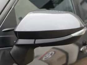 Toyota Yaris Cross (2024) thumbnail 38