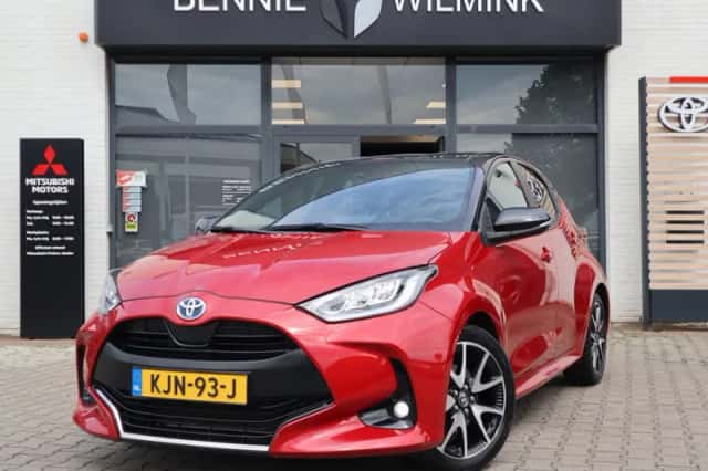 Toyota Yaris (2022) thumbnail 1