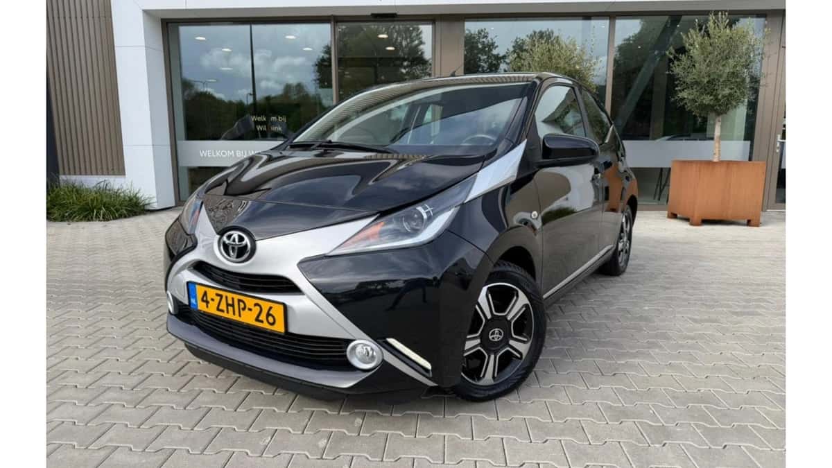 Toyota Aygo (2015) — foto 1