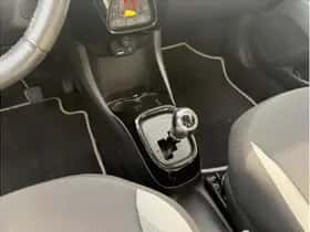 Toyota Aygo (2015) thumbnail 18