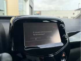 Toyota Aygo (2015) thumbnail 23