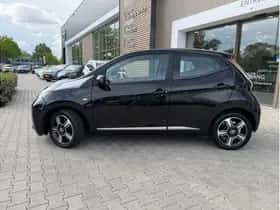 Toyota Aygo (2015) thumbnail 5