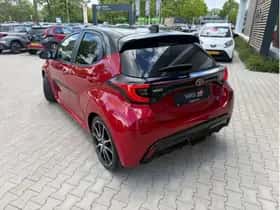 Toyota Yaris (2024) thumbnail 2