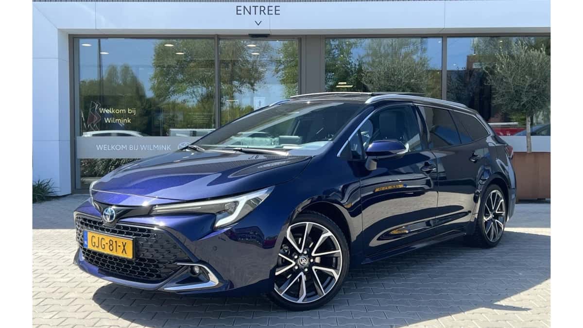 Toyota Corolla (2024) — foto 1