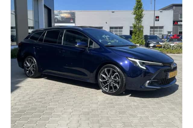Toyota Corolla (2024) thumbnail 5
