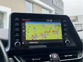 Toyota C-HR (2020) thumbnail 16