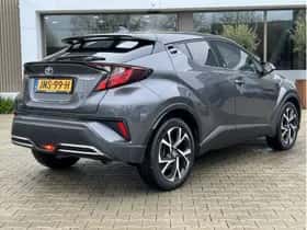 Toyota C-HR (2020) thumbnail 4