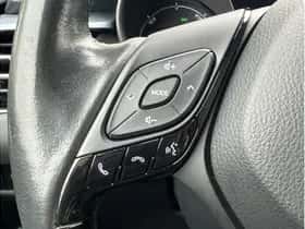 Toyota C-HR (2020) thumbnail 10