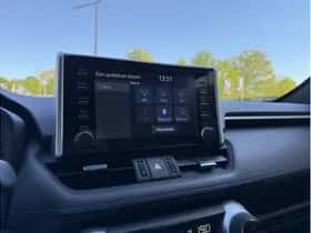 Toyota RAV4 (2021) thumbnail 19