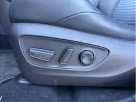 Toyota RAV4 (2021) thumbnail 8