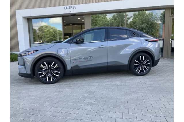 Toyota C-HR+ (2026) thumbnail 2