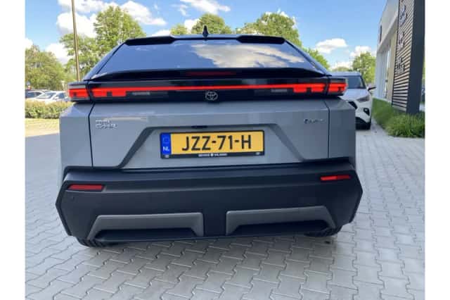 Toyota C-HR+ (2026) thumbnail 4
