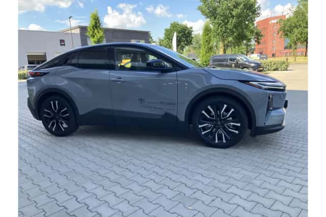 Toyota C-HR+ (2026) thumbnail 6