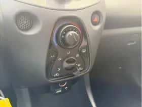 Toyota Aygo (2021) thumbnail 15
