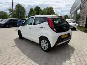 Toyota Aygo (2021) thumbnail 5