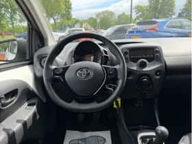 Toyota Aygo (2021) thumbnail 10