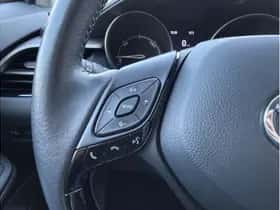 Toyota C-HR (2023) thumbnail 15