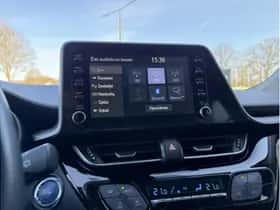 Toyota C-HR (2023) thumbnail 17