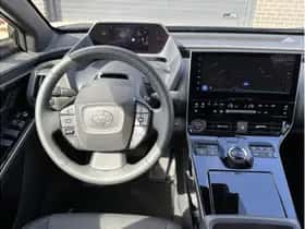 Toyota bZ4X (2025) thumbnail 7