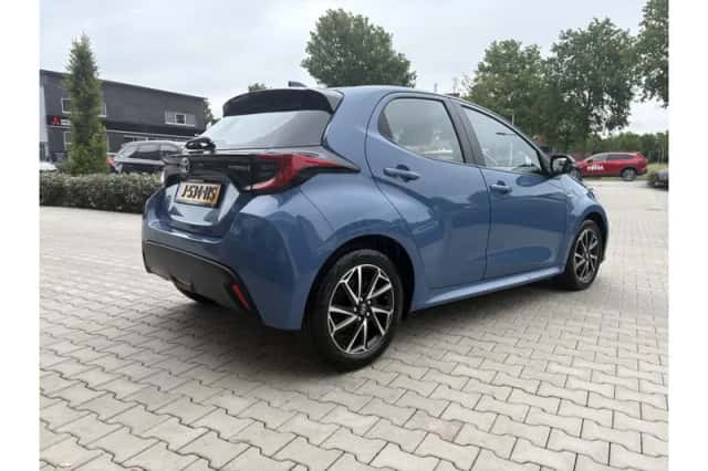 Toyota Yaris (2020) thumbnail 4