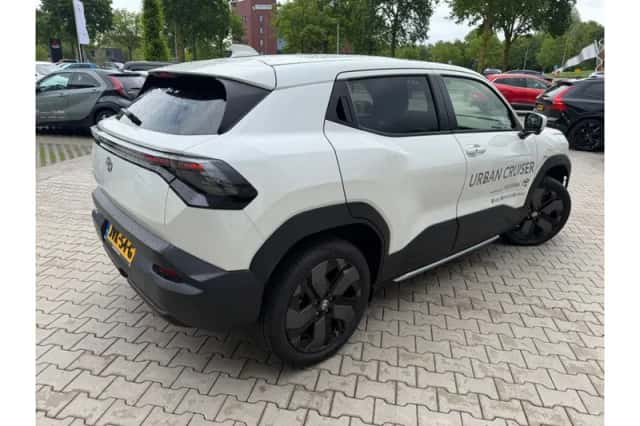 Toyota Urban Cruiser (2026) thumbnail 2