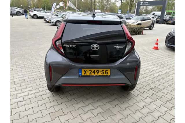 Toyota Aygo X (2024) thumbnail 3