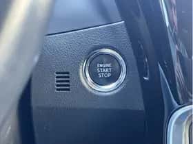 Toyota Auris (2017) thumbnail 16