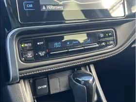 Toyota Auris (2017) thumbnail 21