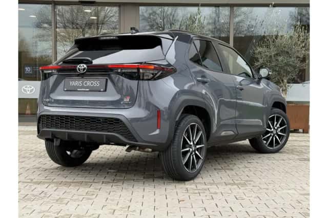 Toyota Yaris Cross (2026) thumbnail 2