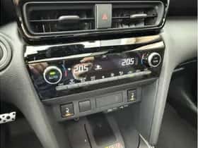 Toyota Yaris Cross (2026) thumbnail 12