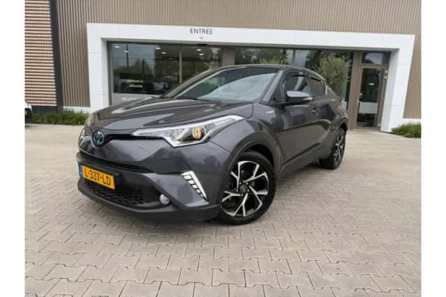 Toyota C-HR (2019) thumbnail 1