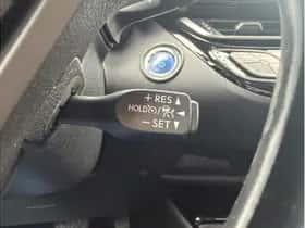 Toyota C-HR (2019) thumbnail 19