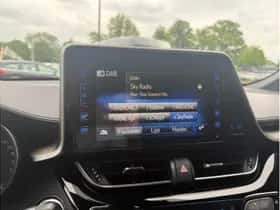 Toyota C-HR (2019) thumbnail 27
