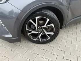 Toyota C-HR (2019) thumbnail 34