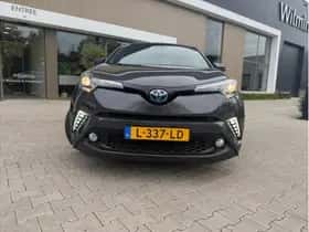 Toyota C-HR (2019) thumbnail 8