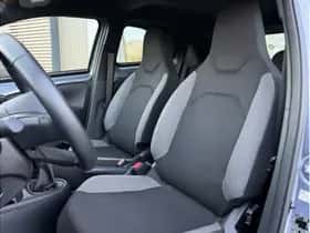 Toyota Aygo X (2024) thumbnail 7