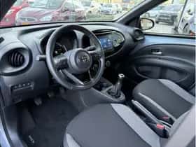 Toyota Aygo X (2024) thumbnail 9