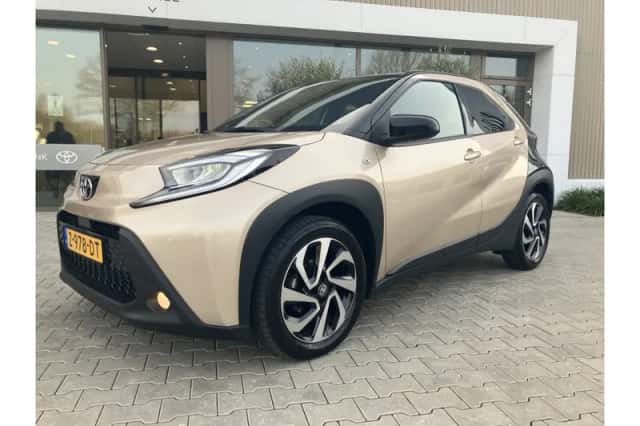 Toyota Aygo X (2024) thumbnail 1
